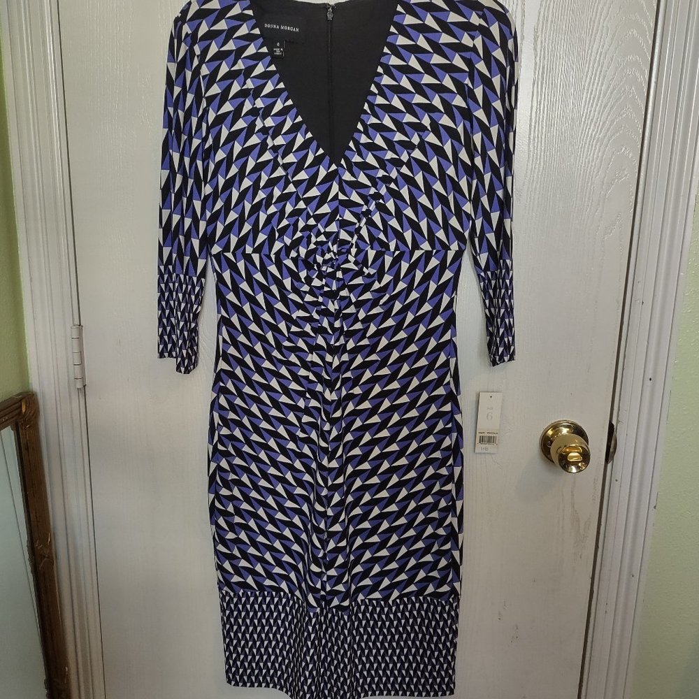 Donna Morgan Space Blue Twist Front Shift Dress